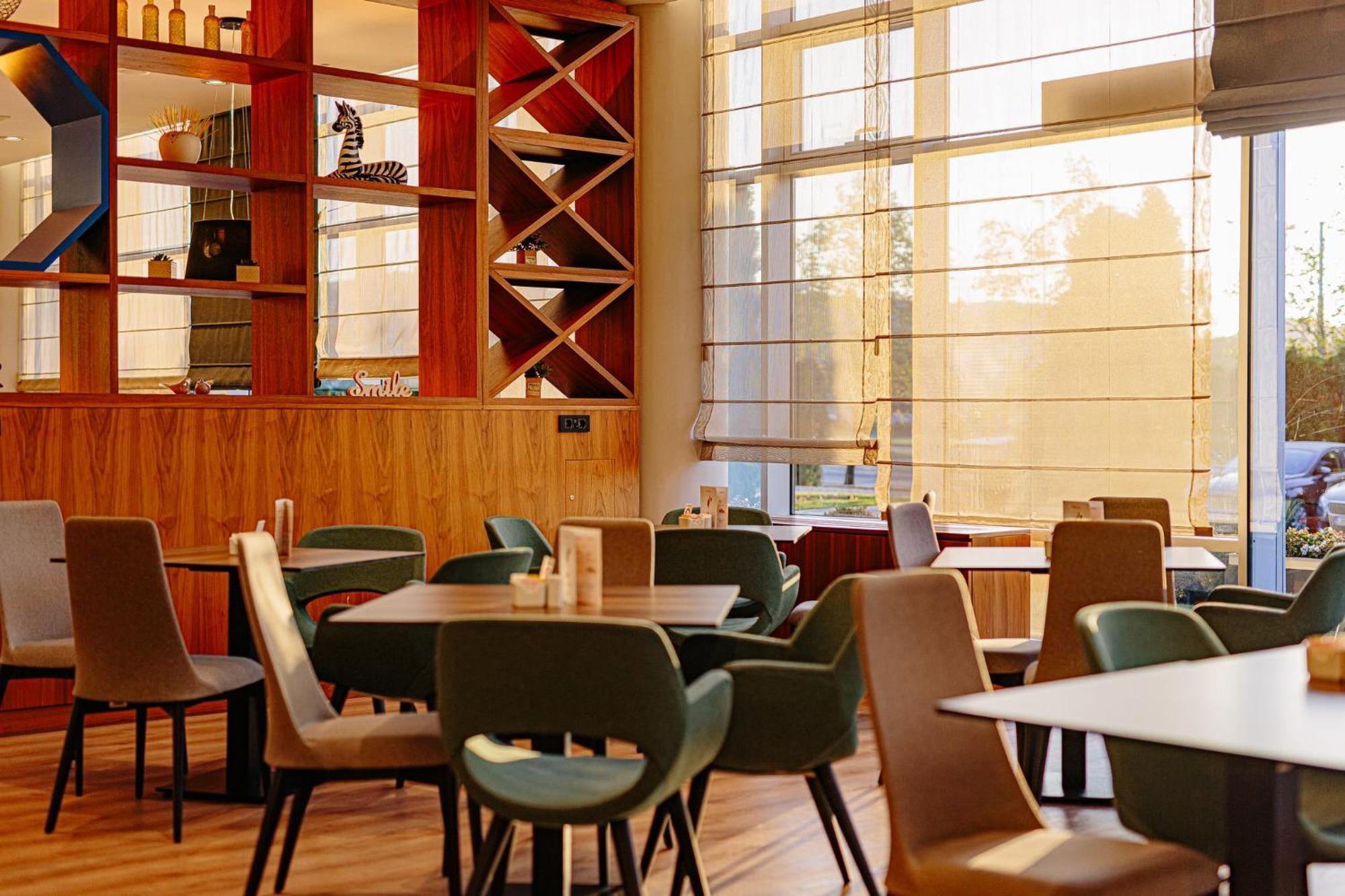 By Ihg Hotel 4*