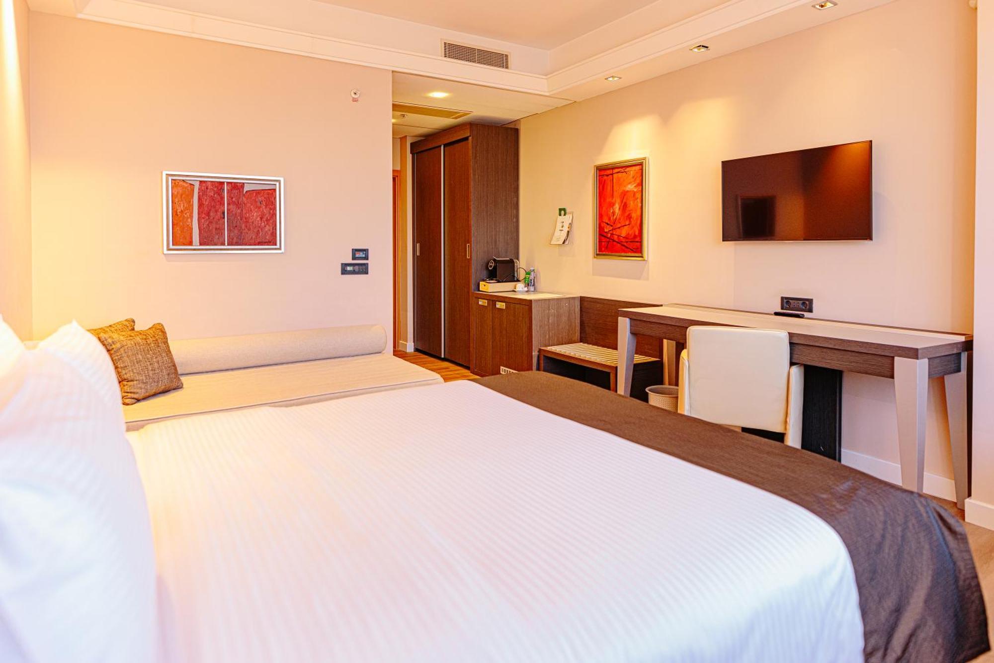 By Ihg Belgrad